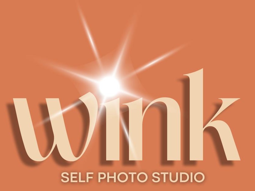 Logo de Wink Self Photo Studio - Primer estudio fotográfico autogestionado de San Juan